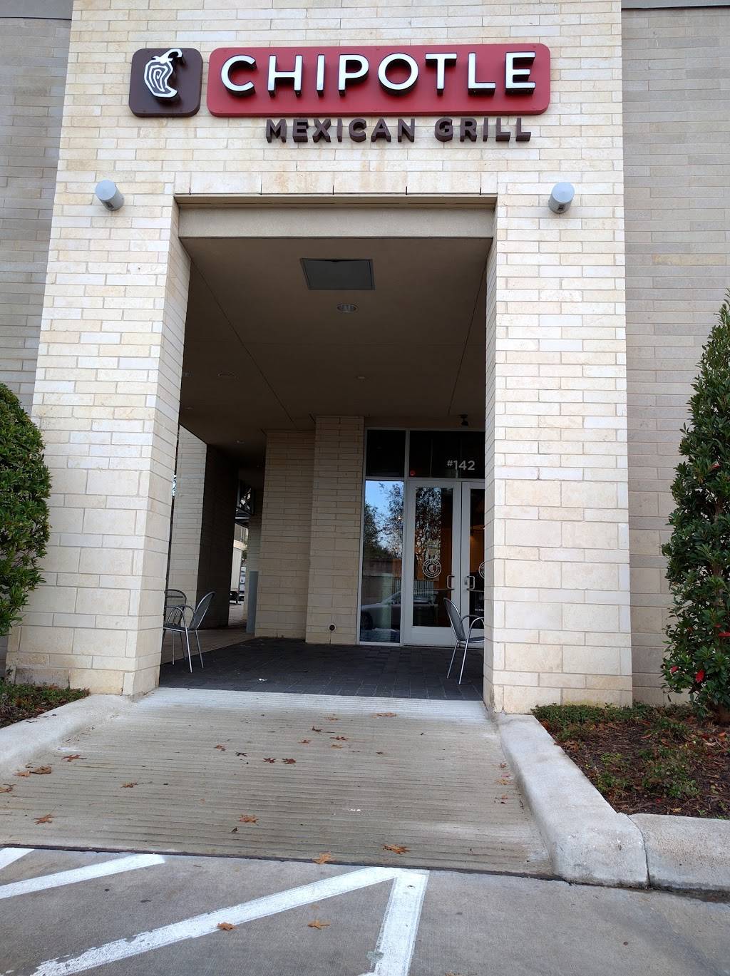 Chipotle Mexican Grill | restaurant | 12888 Queensbury Ln Ste 142, Houston, TX 77024, USA | 7133430521 OR +1 713-343-0521