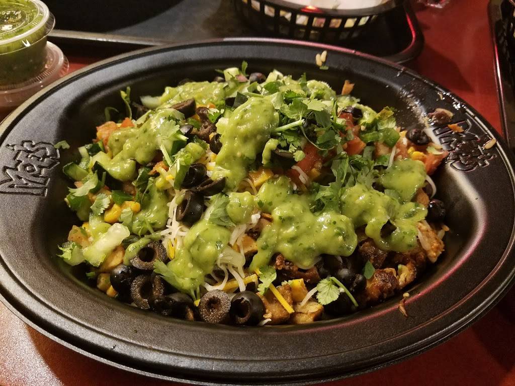 Moes Southwest Grill | restaurant | 90 Northern Blvd, Greenvale, NY 11548, USA | 5166213349 OR +1 516-621-3349