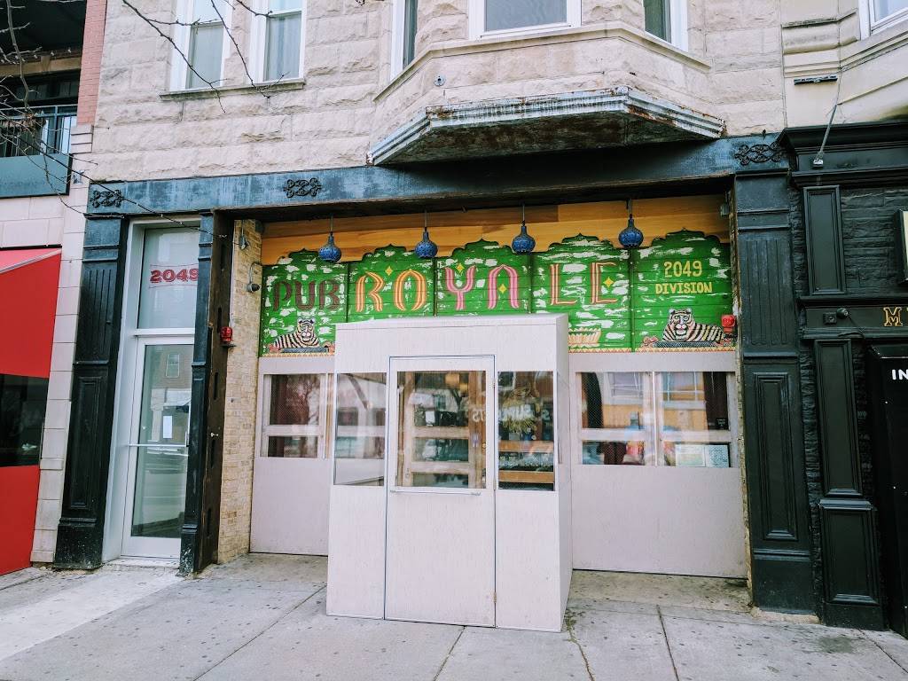 Pub Royale | restaurant | 2049 W Division St, Chicago, IL 60622, USA | 7736616874 OR +1 773-661-6874