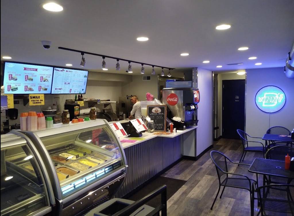 VinnyDs | restaurant | 1709 W Division St, Chicago, IL 60622, USA | 7737965866 OR +1 773-796-5866