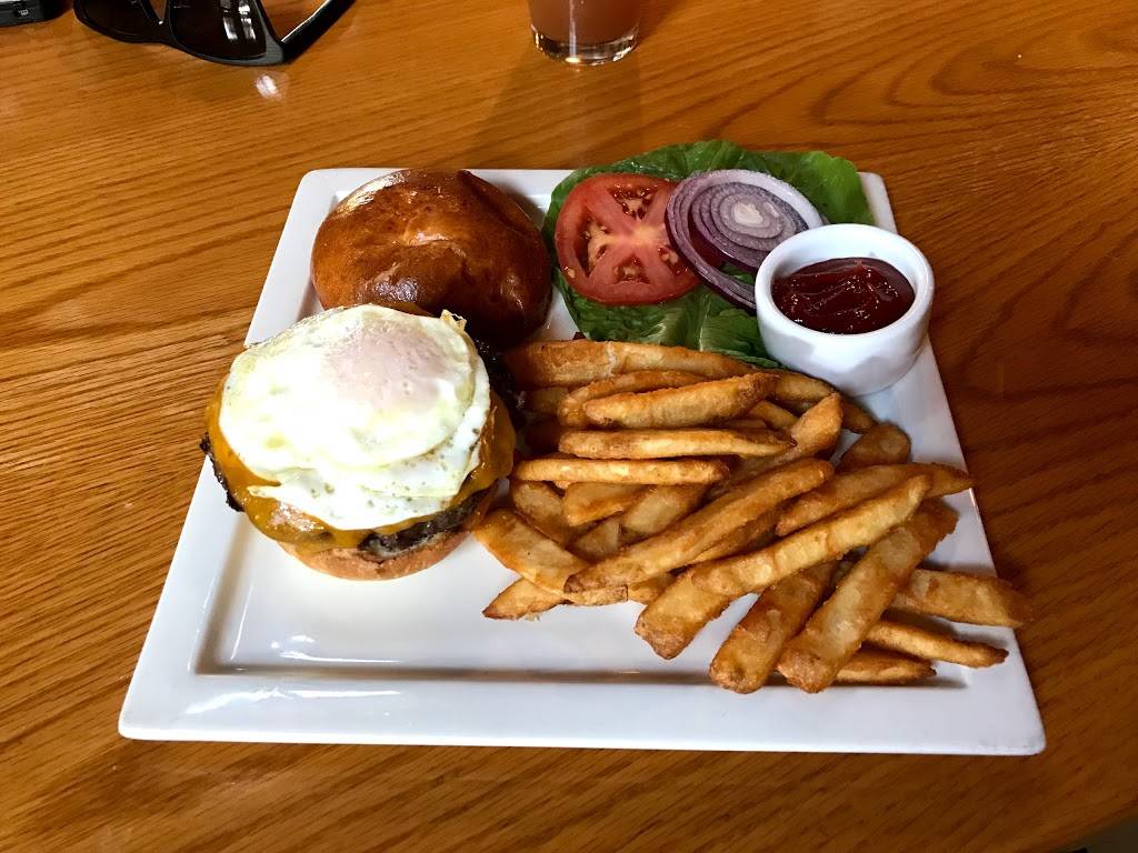 Cascade Bar & Grille | restaurant | Rossi Rd, Pescadero, CA 94060, USA | 6508791100 OR +1 650-879-1100