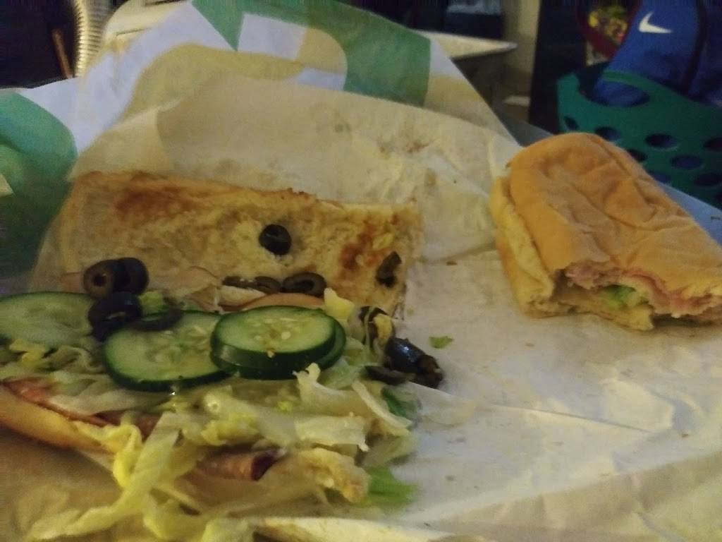 Subway | meal takeaway | 2829 Lancaster Dr NE Suite 190, Salem, OR 97305, USA | 5035878712 OR +1 503-587-8712
