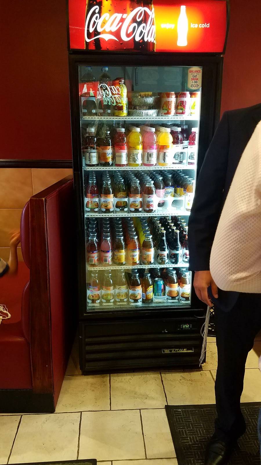 Bennys Kosher Pizza | restaurant | 18130 Union Tpke, Flushing, NY 11366, USA | 7189691928 OR +1 718-969-1928