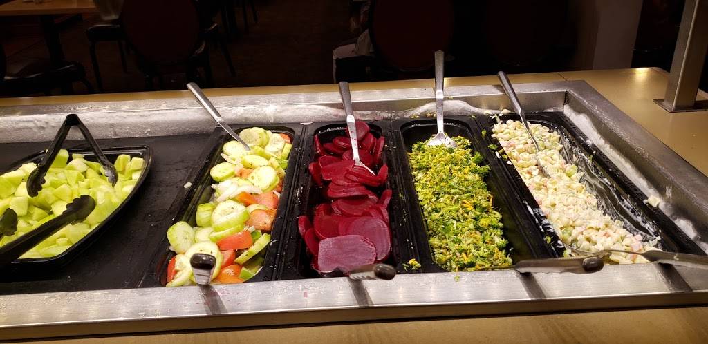 HomeTown Buffet | restaurant | 930 Dennery Rd, San Diego, CA 92154, USA | 6196629181 OR +1 619-662-9181