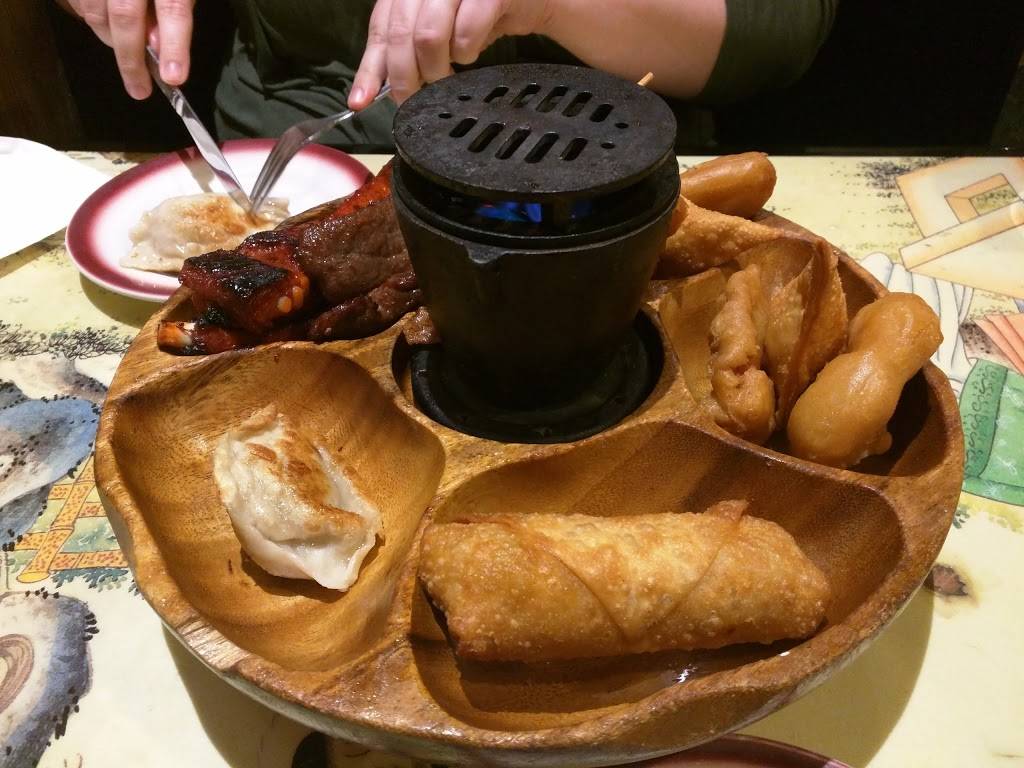 Jackie Chens Dragon Tower Restaurant | restaurant | 17452 Lorain Ave, Cleveland, OH 44111, USA | 2162516696 OR +1 216-251-6696