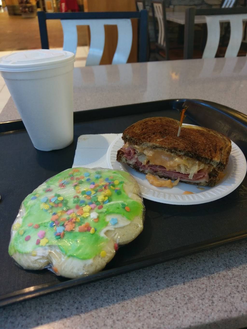 D.R. Deli & Desserts | restaurant | 1551 Valley W Dr Suite 136, West Des Moines, IA 50266, USA | 5153093009 OR +1 515-309-3009