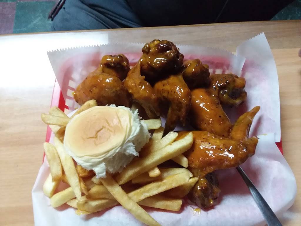 Sugas Diner | restaurant | 2 1st St W, Stanton, TN 38069, USA | 7315486060 OR +1 731-548-6060