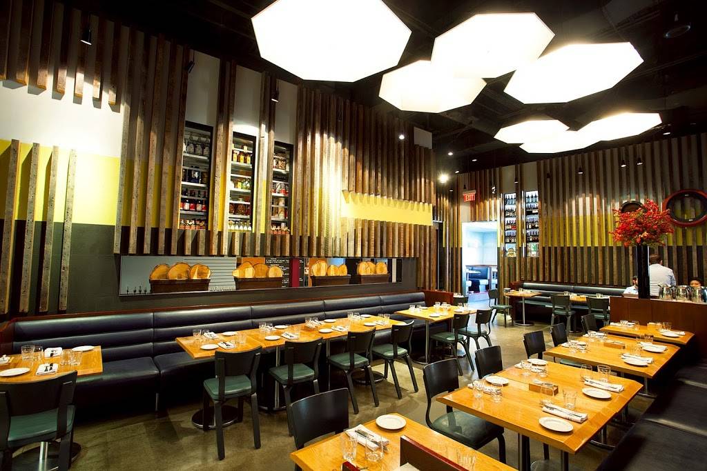 Fabbrica Don Mills | restaurant | 49 Karl Fraser Rd, North York, ON M3C 0E5, Canada | 4163910307 OR +1 416-391-0307