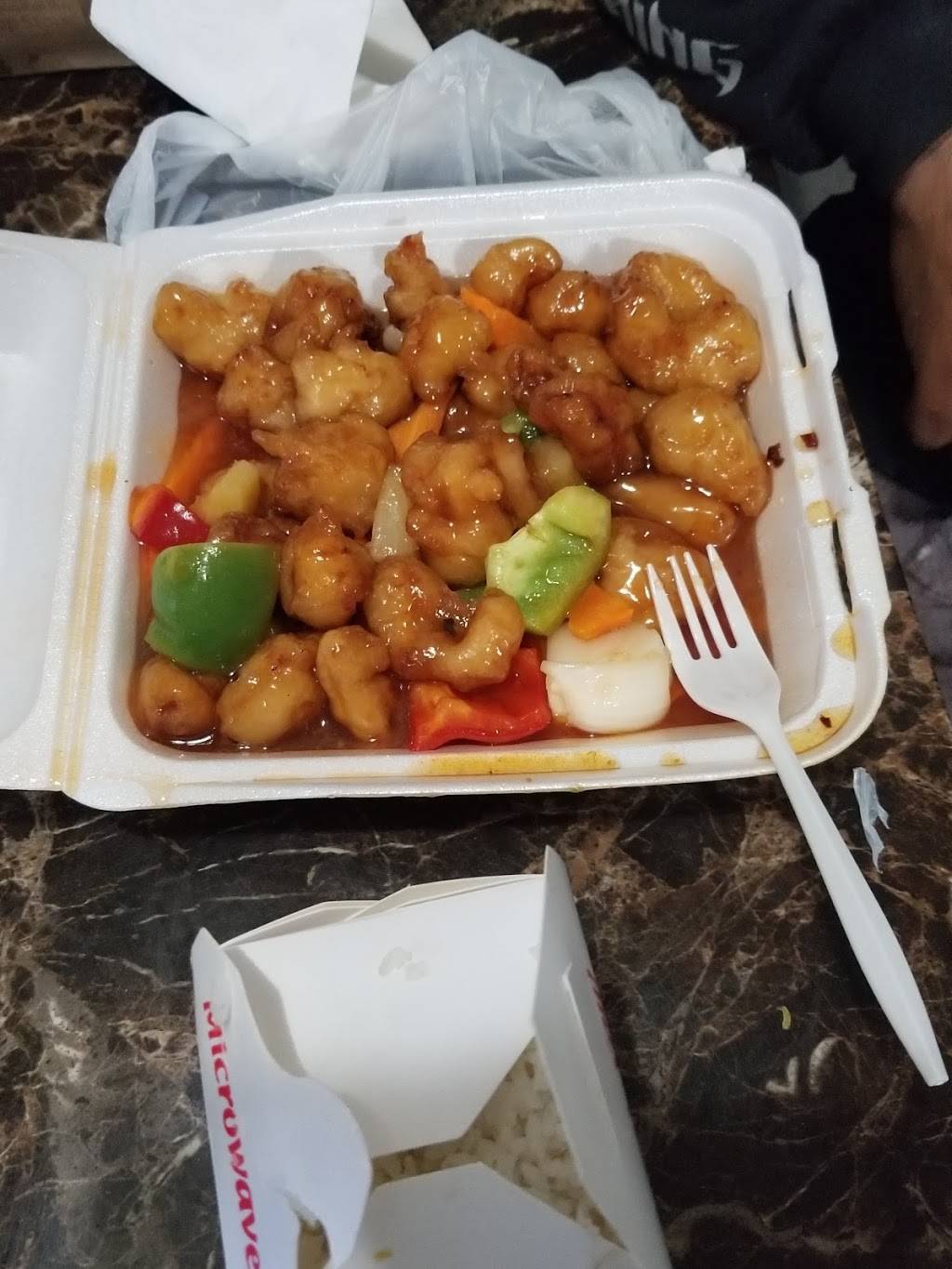 Yins Chinese Restaurant | restaurant | 1950 W Indian School Rd Ste 12, Phoenix, AZ 85015, USA | 6022795174 OR +1 602-279-5174