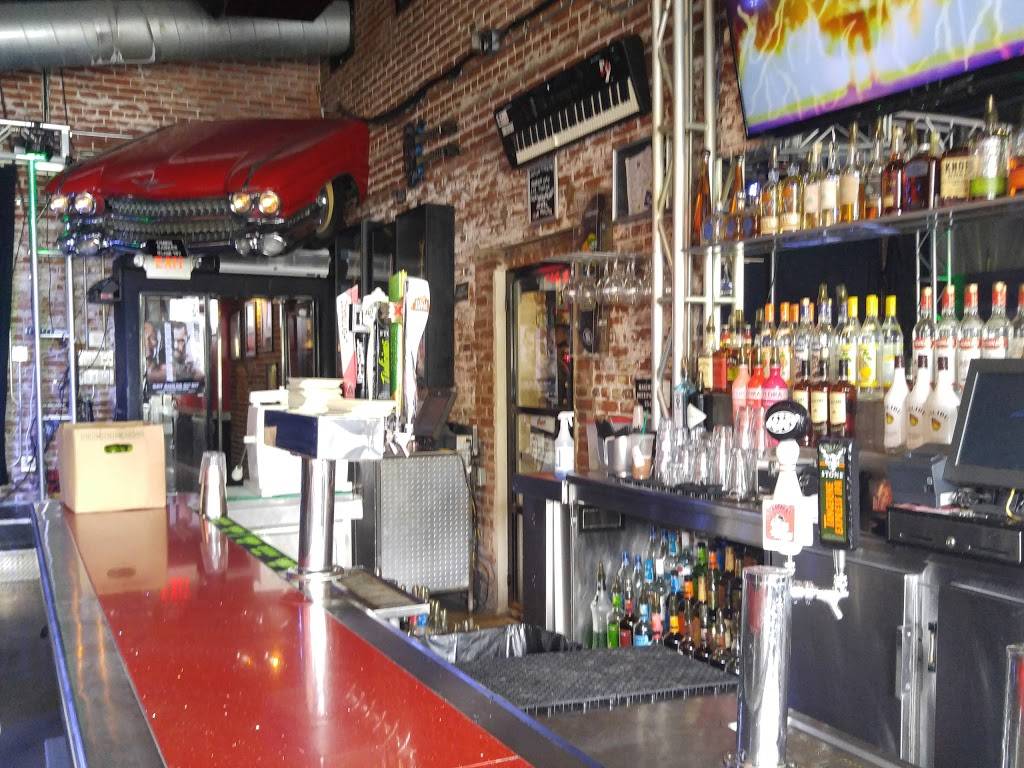 Slidebar Rock n Roll Kitchen | restaurant | 122 E Commonwealth Ave, Fullerton, CA 92832, USA | 7148712233 OR +1 714-871-2233