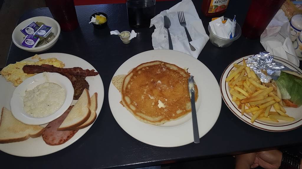 Kountry Kitchen | restaurant | 1008 W Dixie Ave, Leesburg, FL 34748, USA | 3523230852 OR +1 352-323-0852