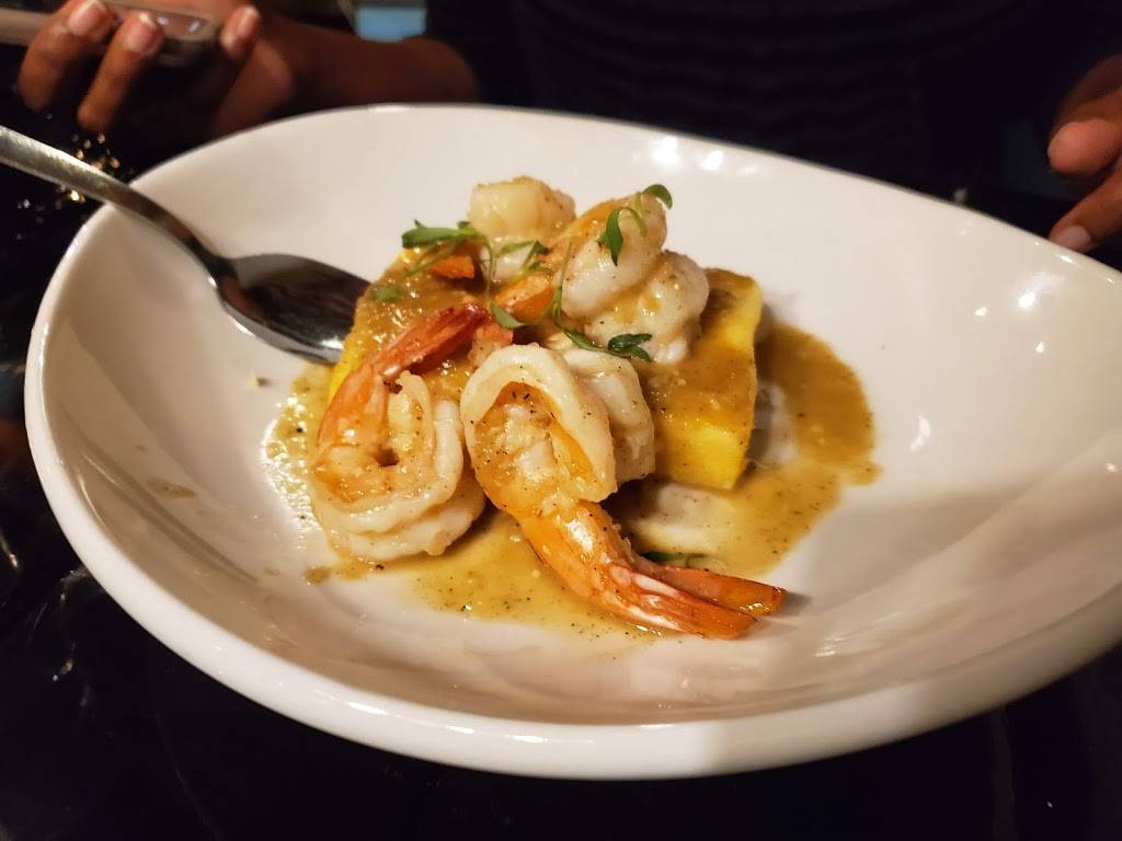 Leverett Lounge | restaurant | 737 N Leverett Ave #1, Fayetteville, AR 72701, USA | 4792496570 OR +1 479-249-6570