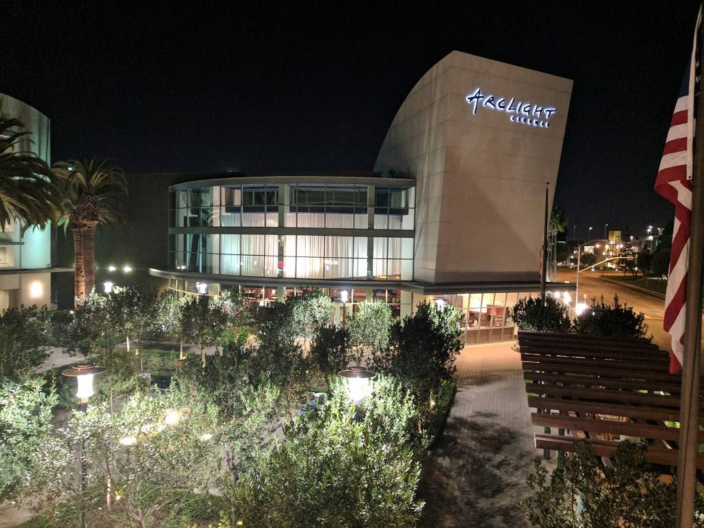 ArcLight Cinemas - Beach Cities | restaurant | 831 S Nash St, El Segundo, CA 90245, USA | 3236152550 OR +1 323-615-2550