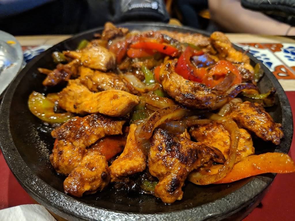 Casa Vallarta Mexican Restaurant & Tequila Bar | restaurant | 4002 S Parker Rd, Aurora, CO 80014, USA | 3036174957 OR +1 303-617-4957