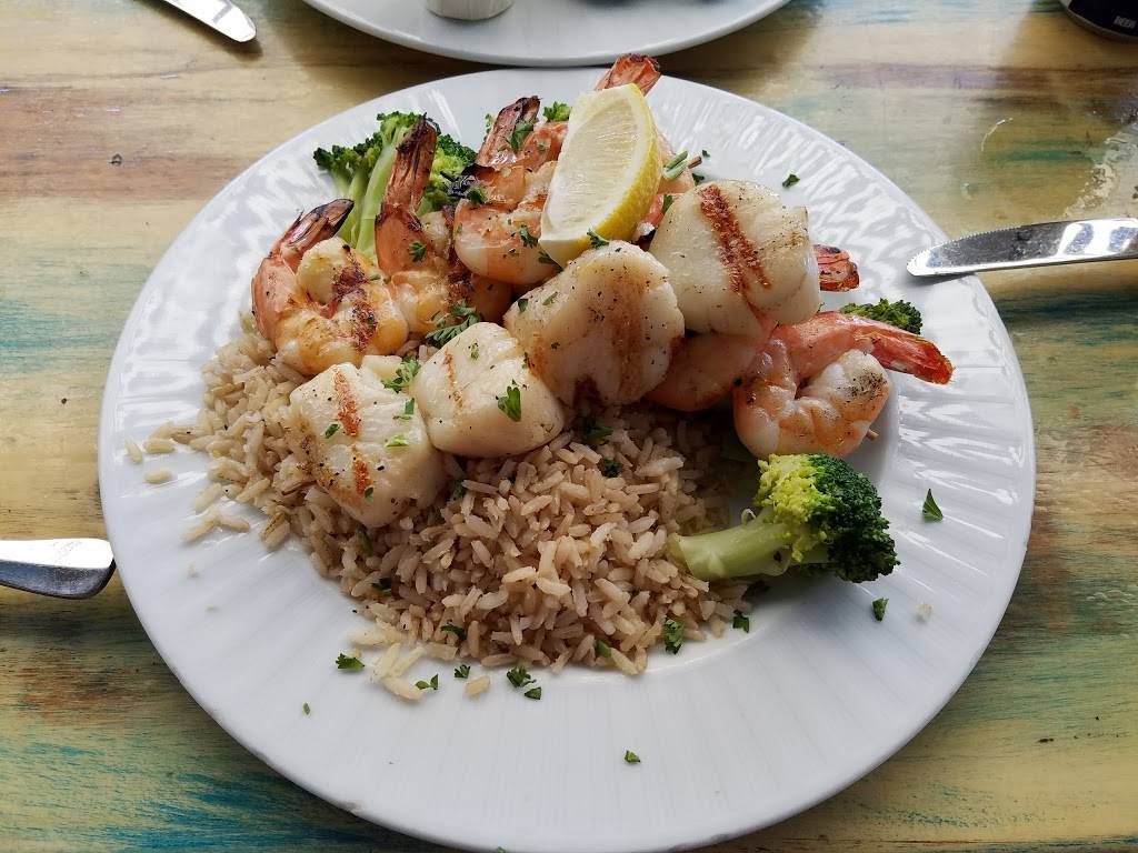 Poes Tavern - Sullivans Island | restaurant | 2210 Middle St, Sullivans Island, SC 29482, USA | 8438830083 OR +1 843-883-0083