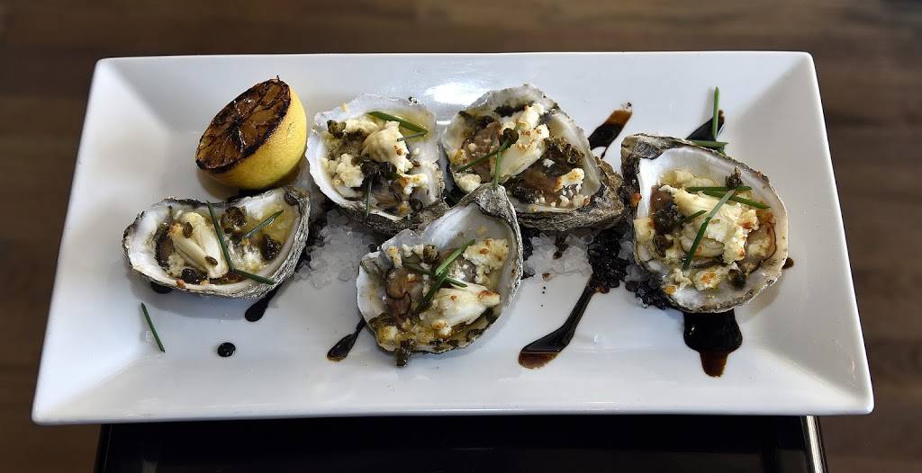 Lees Pint & Shell | restaurant | 2844 Hudson St, Baltimore, MD 21224, USA | 4103272883 OR +1 410-327-2883