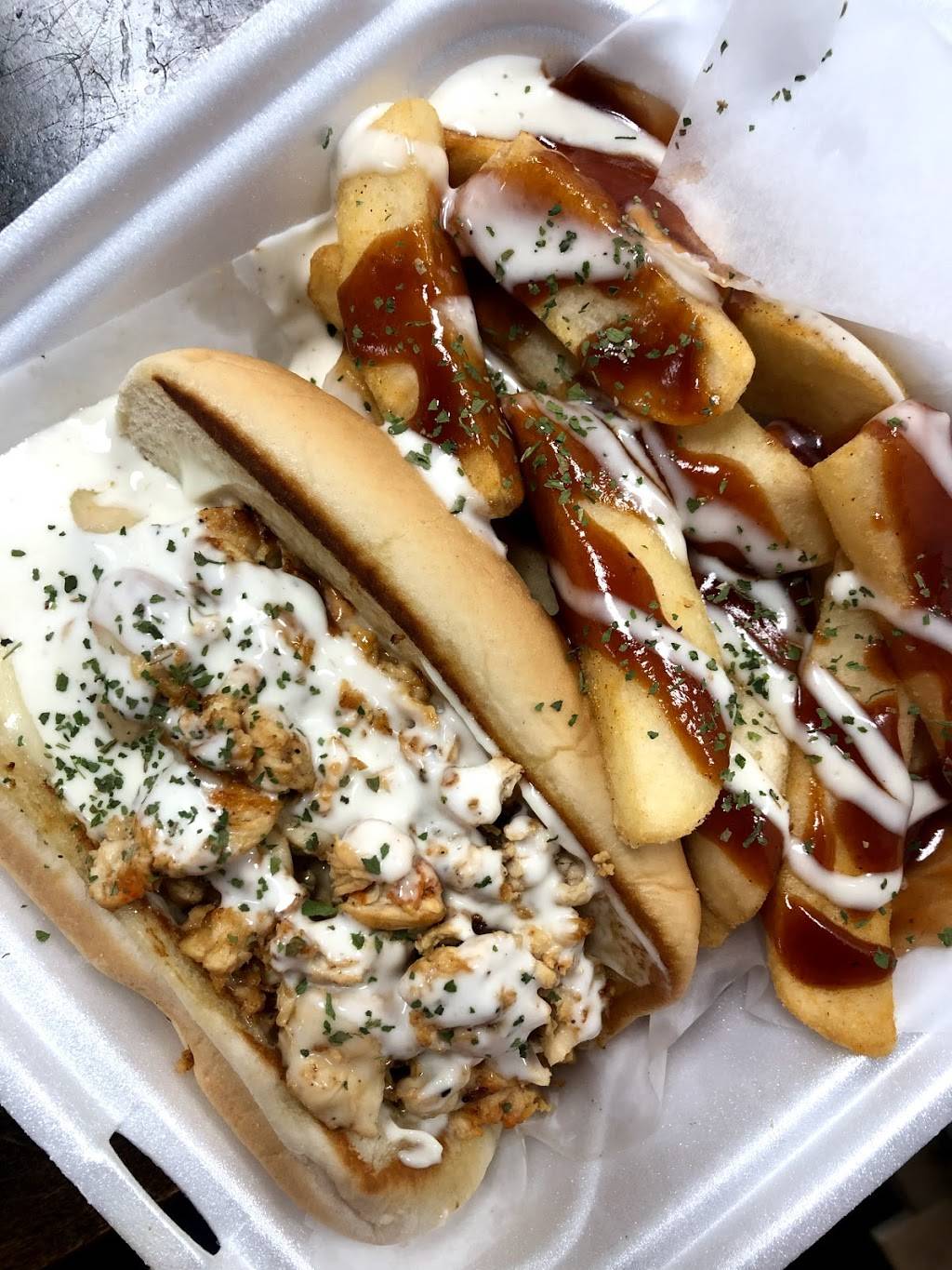 Dreamz Café | restaurant | 4912 Pearl Rd, Cleveland, OH 44109, USA | 2163039125 OR +1 216-303-9125