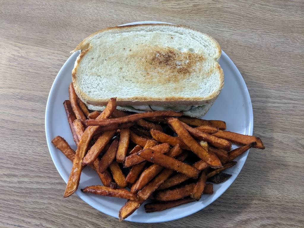 Karens Kafe And Stephanies Bar And Grill | restaurant | 520 Colorado Ave, Calhan, CO 80808, USA | 7193473267 OR +1 719-347-3267