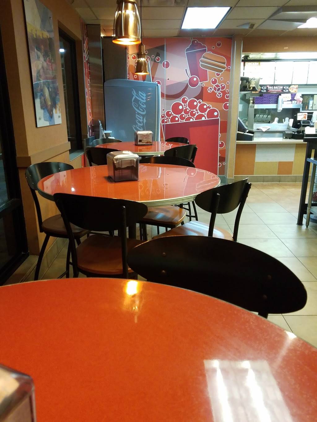 Jack in the Box | restaurant | 797 W Orangethorpe Ave, Placentia, CA 92870, USA | 7145723924 OR +1 714-572-3924