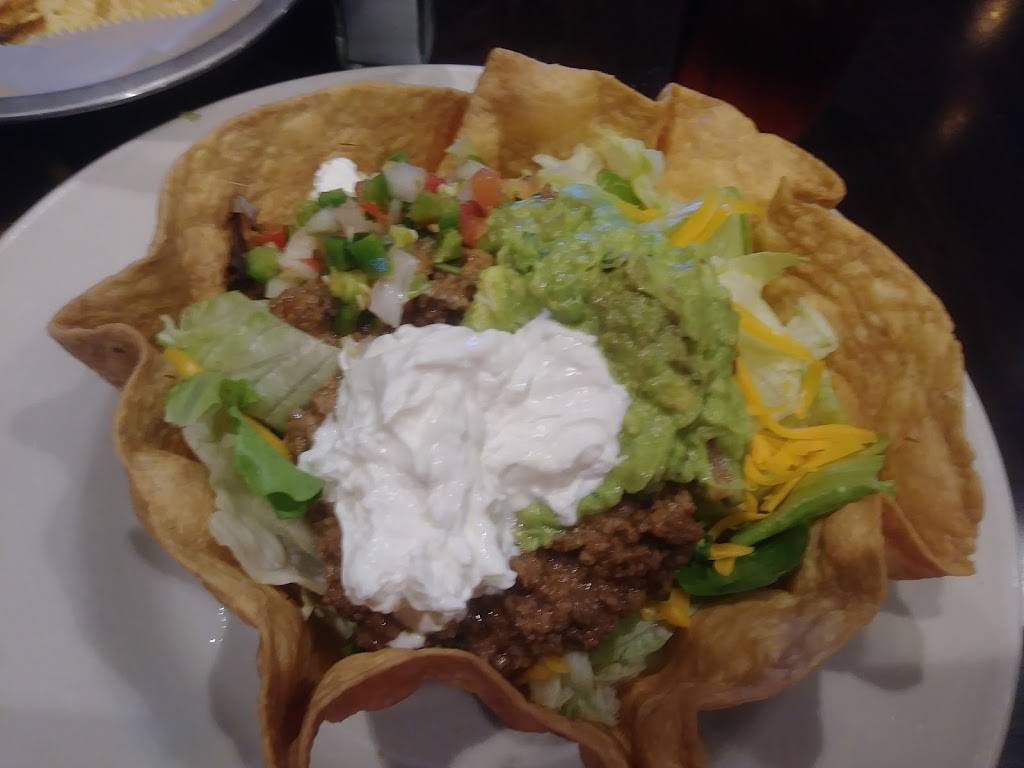 El Fenix Mexican Restaurant | restaurant | 3102 Interstate Hwy 30, Greenville, TX 75402, USA | 9034589427 OR +1 903-458-9427