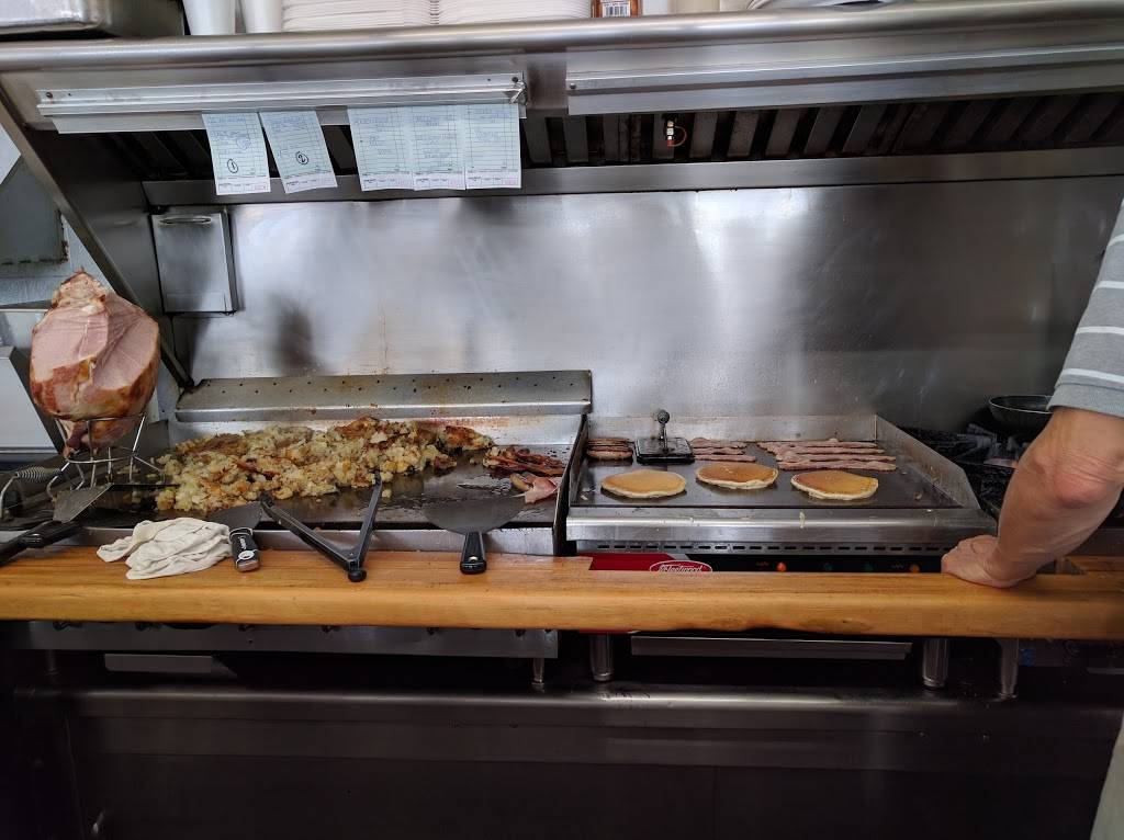 Nicks Diner | restaurant | 11199 Veirs Mill Rd, Wheaton, MD 20902, USA | 3019335459 OR +1 301-933-5459