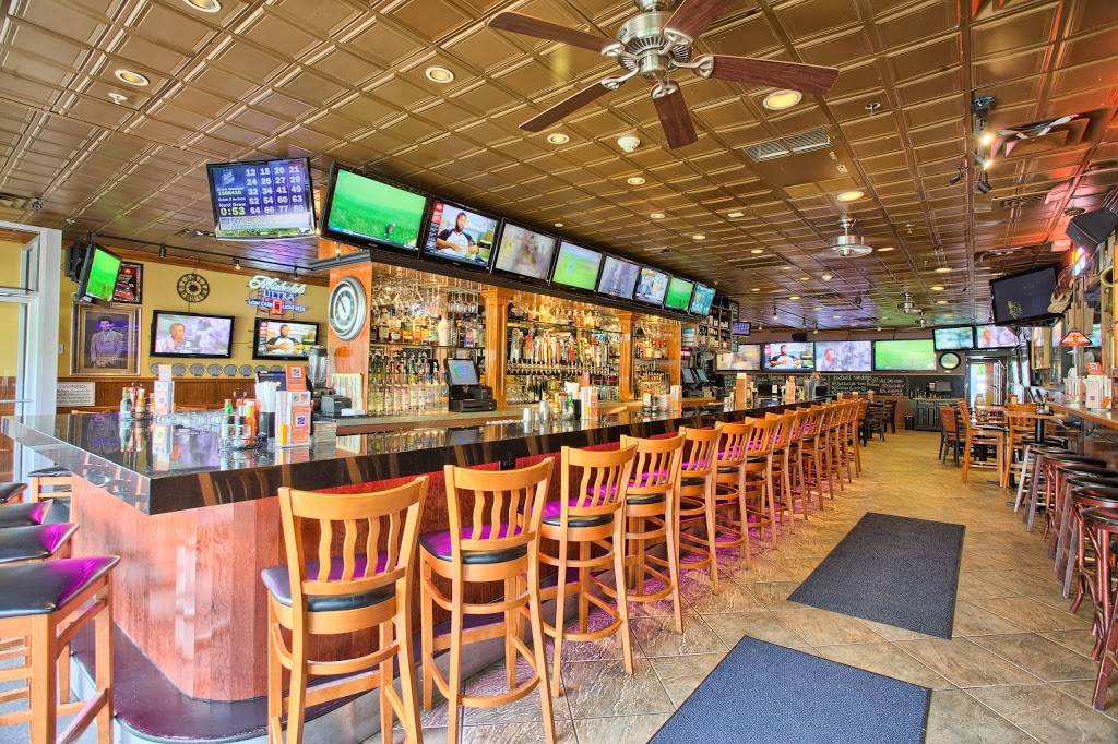 Changing Times Ale House | restaurant | 526B Larkfield Rd, East Northport, NY 11731, USA | 6313683255 OR +1 631-368-3255