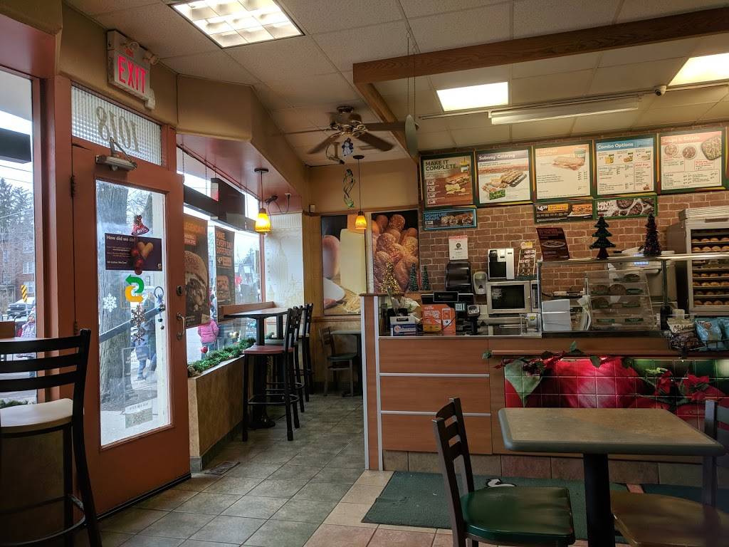 Subway | restaurant | 1018 King St W, Hamilton, ON L8S 1L4, Canada | 9053089378 OR +1 905-308-9378