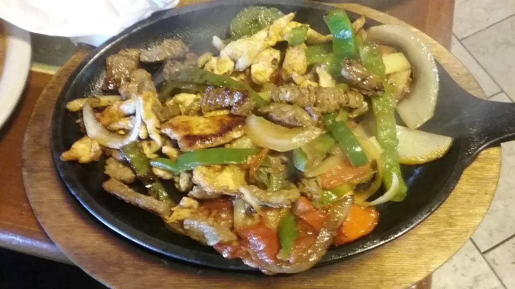 Tequila Mexican Restaurant | restaurant | 2641 Muegge Rd, St Charles, MO 63303, USA | 6369260835 OR +1 636-926-0835