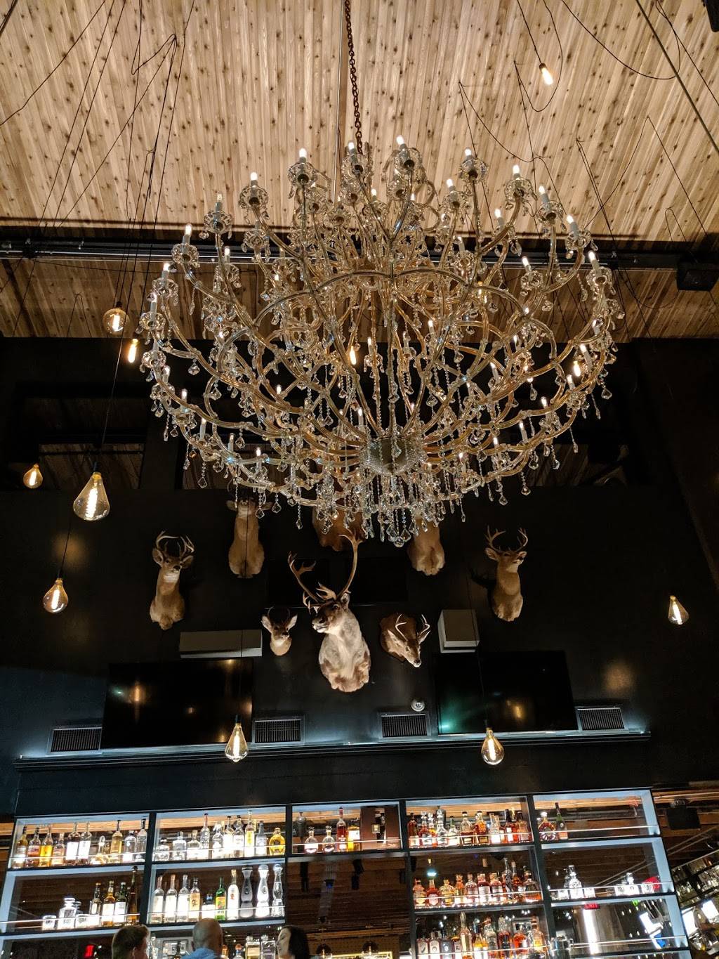 Single Barrel Social | restaurant | 8724 W Grand River Ave, Brighton, MI 48116, USA | 8105220031 OR +1 810-522-0031