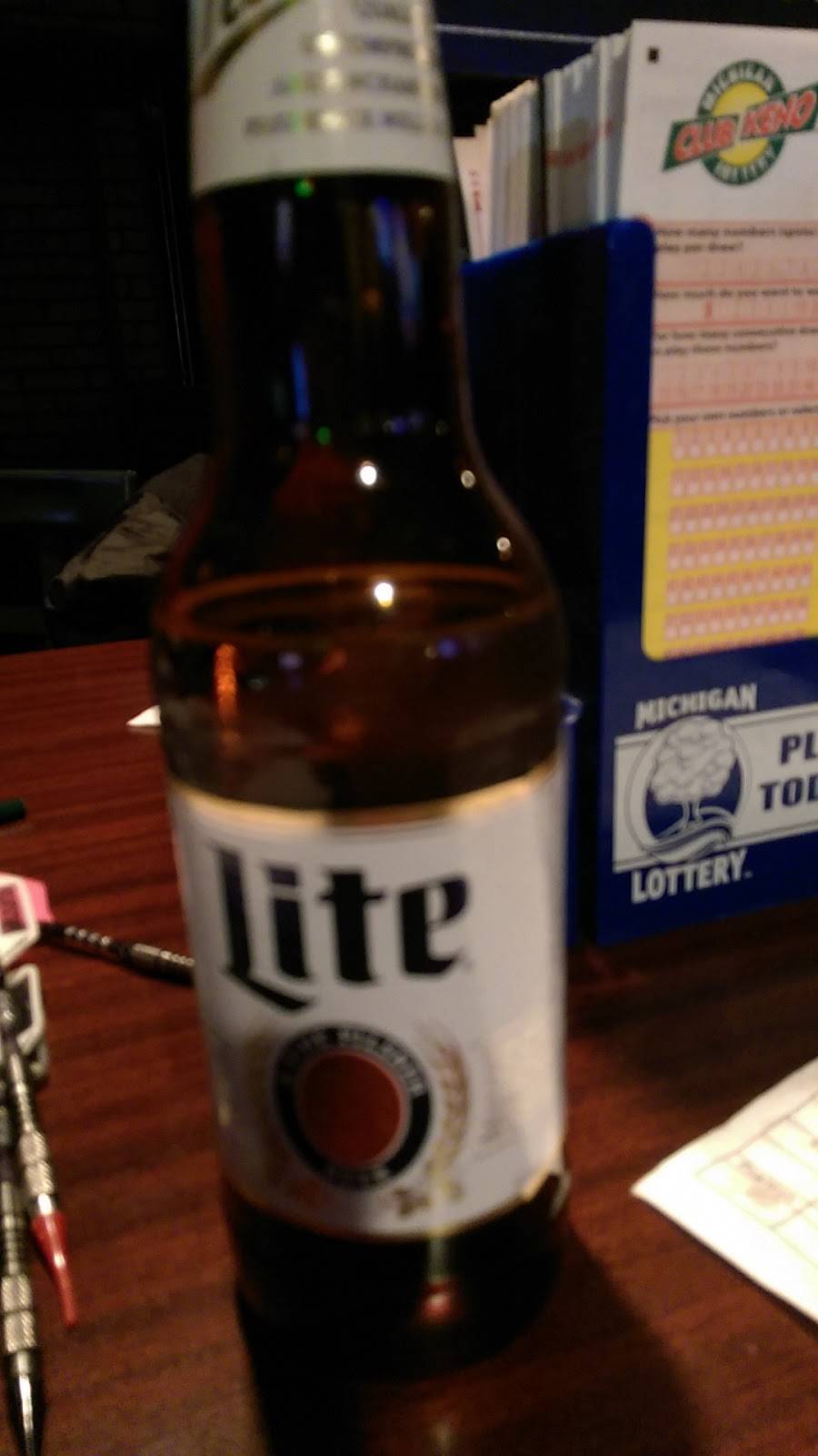 Kellys Sports Bar & Grill | night club | 26615 Ryan Rd, Warren, MI 48091, USA | 5867571250 OR +1 586-757-1250