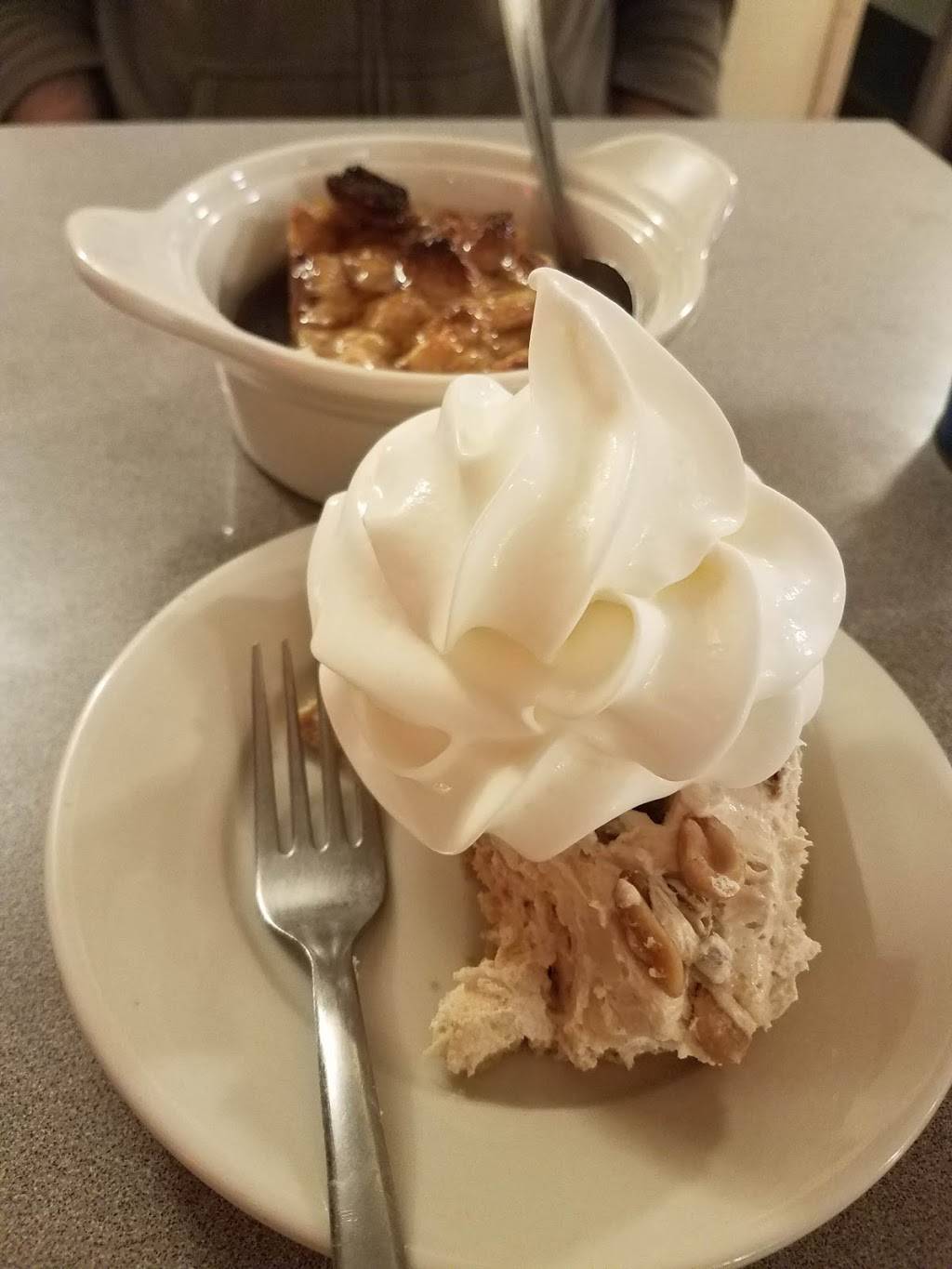 The Red Barn Diner | restaurant | 113 Elm St, Manchester, NH 03101, USA | 6036239065 OR +1 603-623-9065