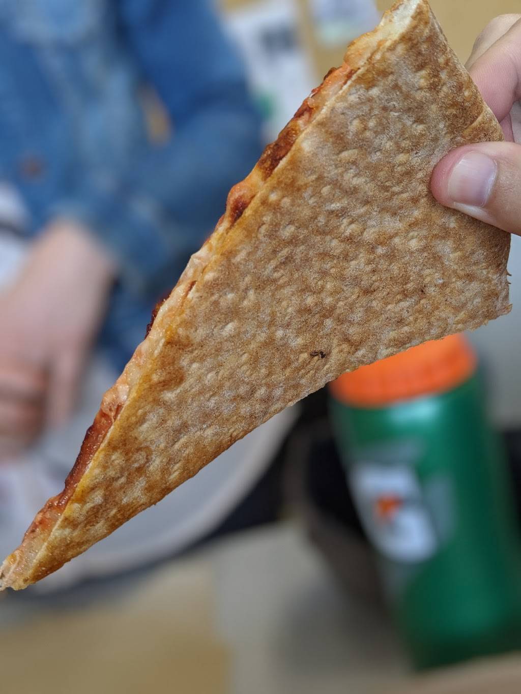 Pizza Stop | restaurant | Edelweiss Plaza, 600 Doon Village Rd, Kitchener, ON N2P 1G6, Canada | 2266472020 OR +1 226-647-2020