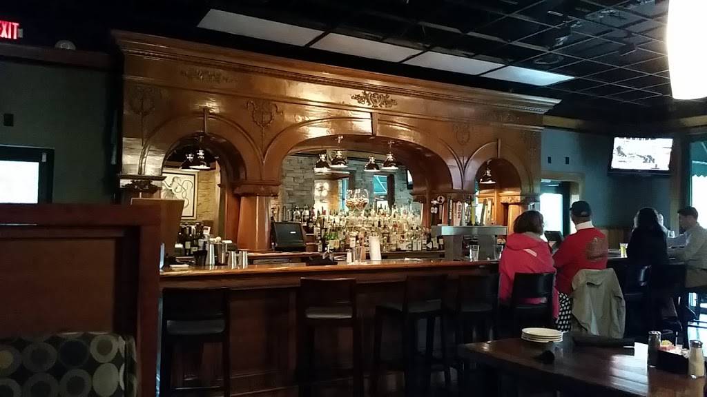 Henrys | restaurant | 2508 Independence Blvd, Wilmington, NC 28412, USA | 9107932929 OR +1 910-793-2929