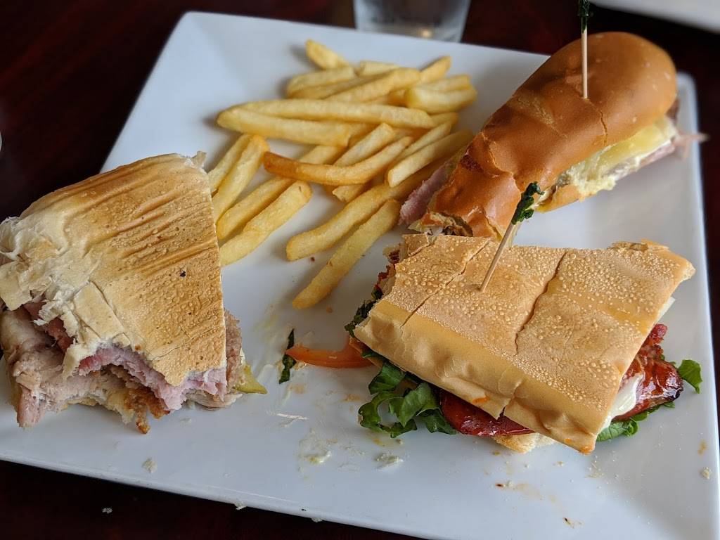 Floridita Cuban Cafe and Restaurant | restaurant | 1716 Airport-Pulling Rd, Naples, FL 34112, USA | 2392346580 OR +1 239-234-6580