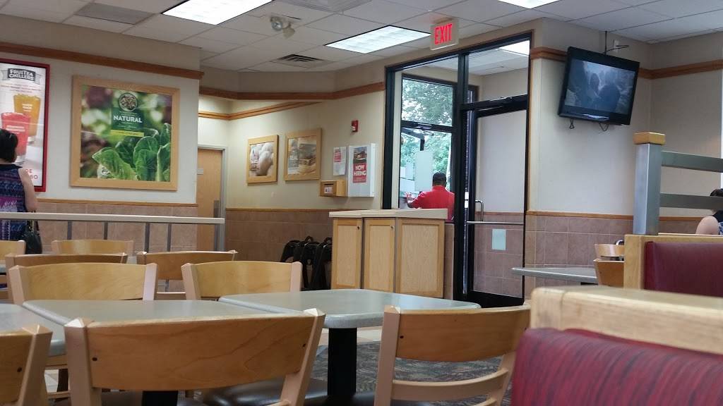 Wendys | restaurant | 356 Route 72 West, Manahawkin, NJ 08050, USA | 6095973031 OR +1 609-597-3031