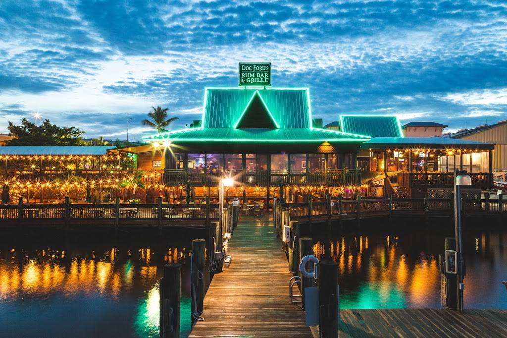 Doc Fords Rum Bar & Grille - Ft. Myers Beach | restaurant | 708 Fishermans Wharf, Fort Myers Beach, FL 33931, USA | 2397659660 OR +1 239-765-9660
