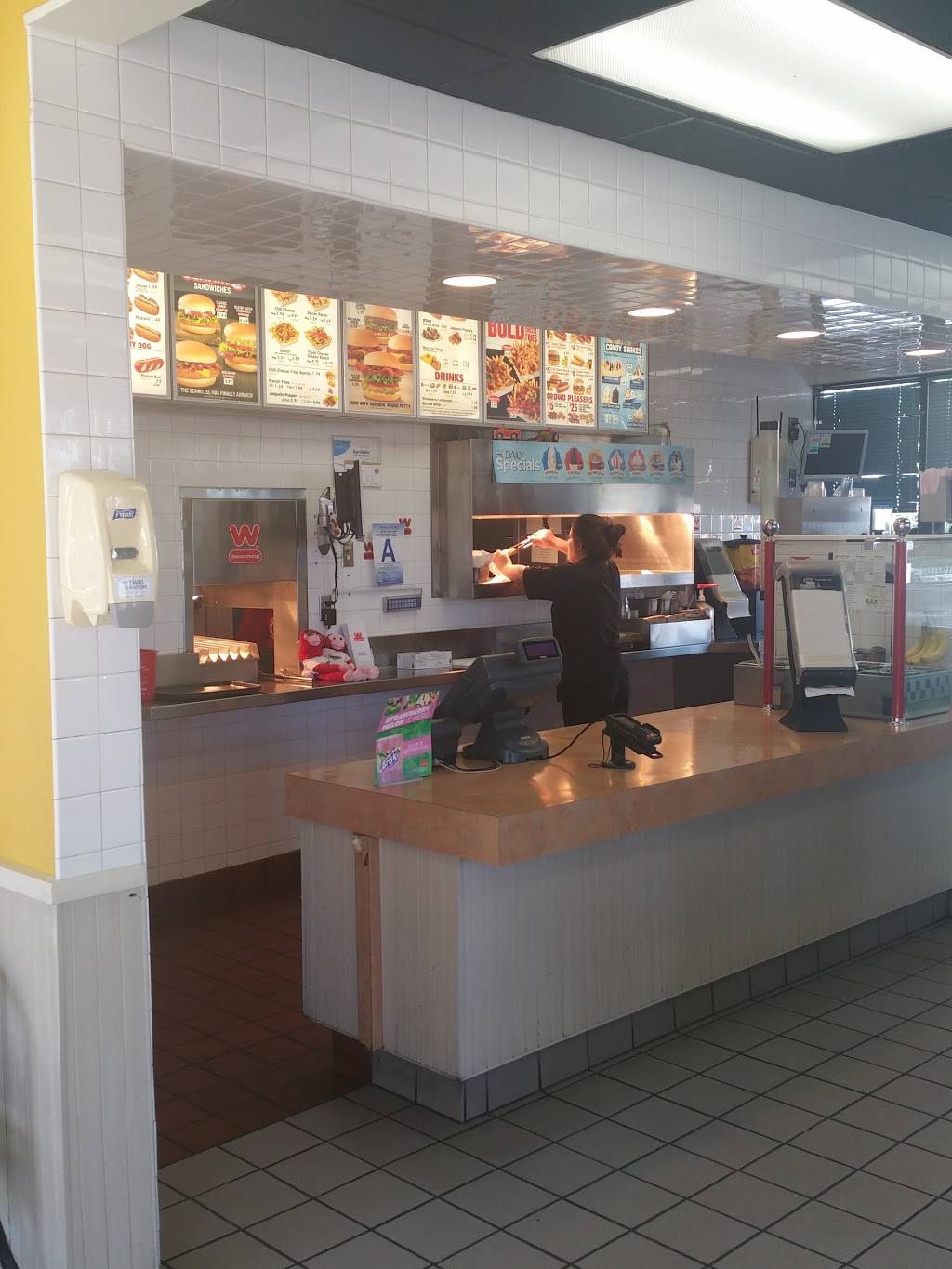 Wienerschnitzel | restaurant | 1381 E Foothill Blvd, Upland, CA 91786, USA | 9099499205 OR +1 909-949-9205