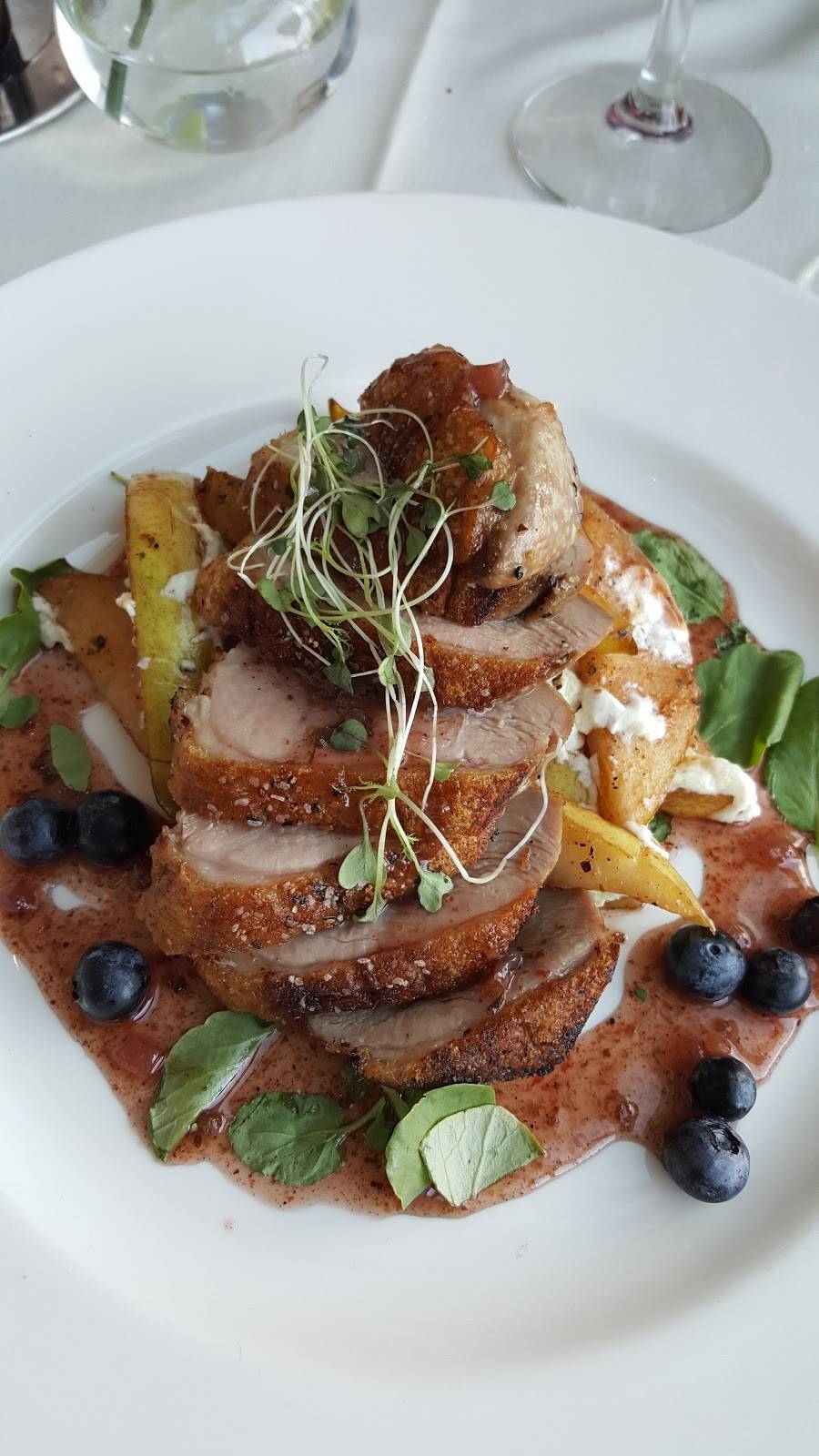 Halls Chophouse Greenville | restaurant | 550 S Main St, Greenville, SC 29601, USA | 8643354200 OR +1 864-335-4200