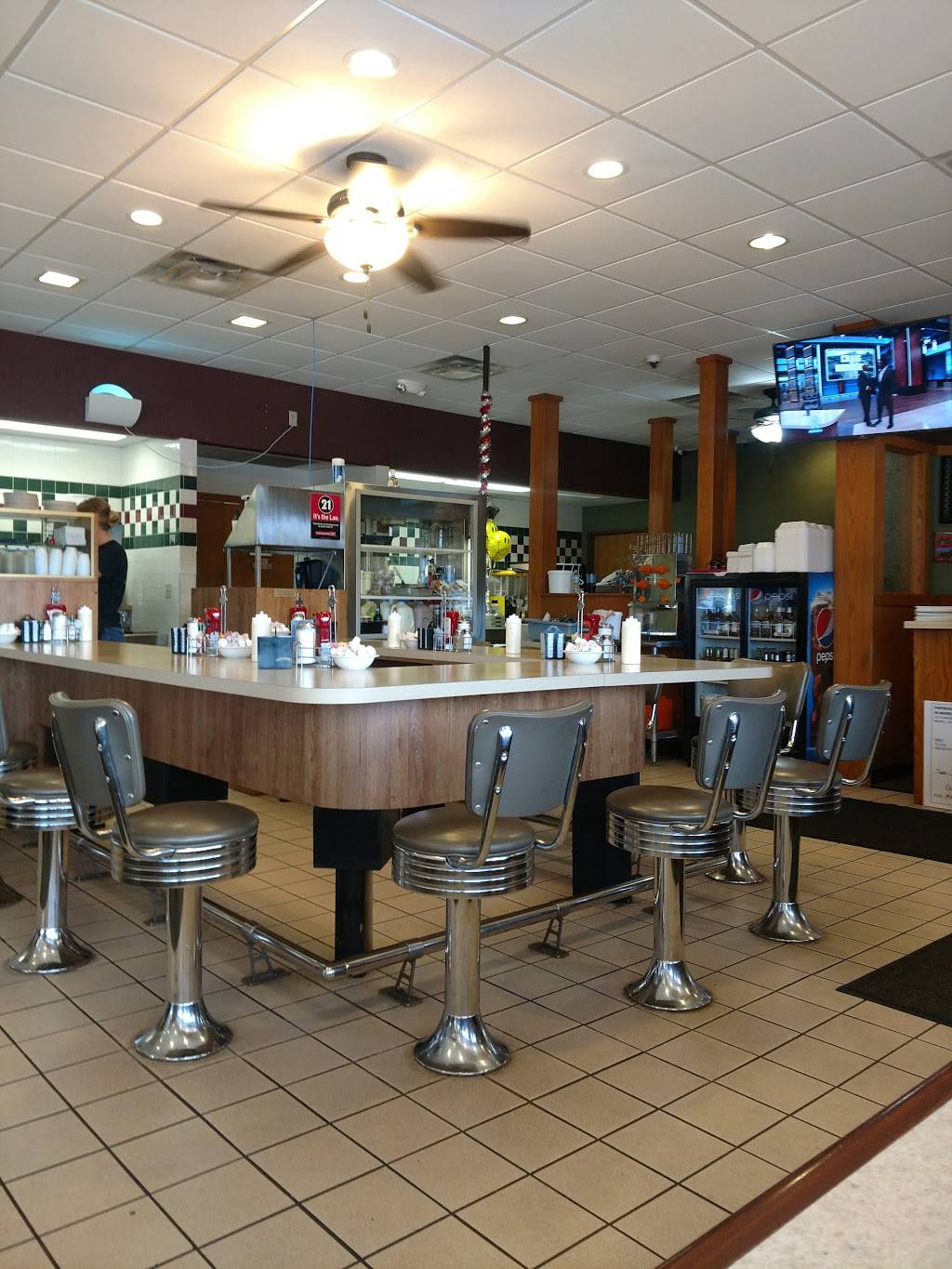 Friendship House Family Restaurant | cafe | N357 Brandenburg Ave, Merrill, WI 54452, USA | 7155368582 OR +1 715-536-8582