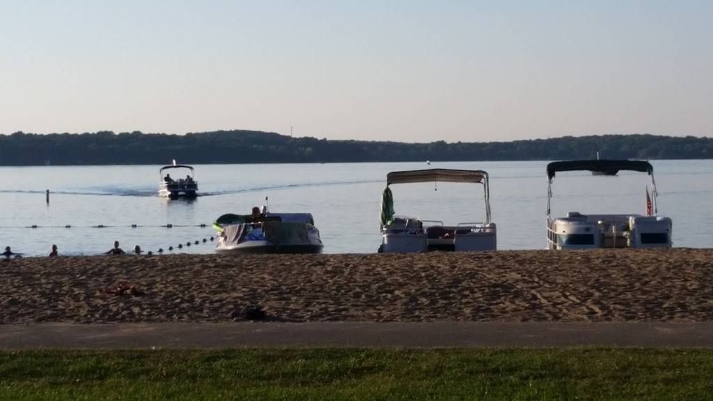 HERINGS SAND BAR | restaurant | 345 Sandy Beach Rd, Lake Mills, WI 53551, USA | 9206483227 OR +1 920-648-3227