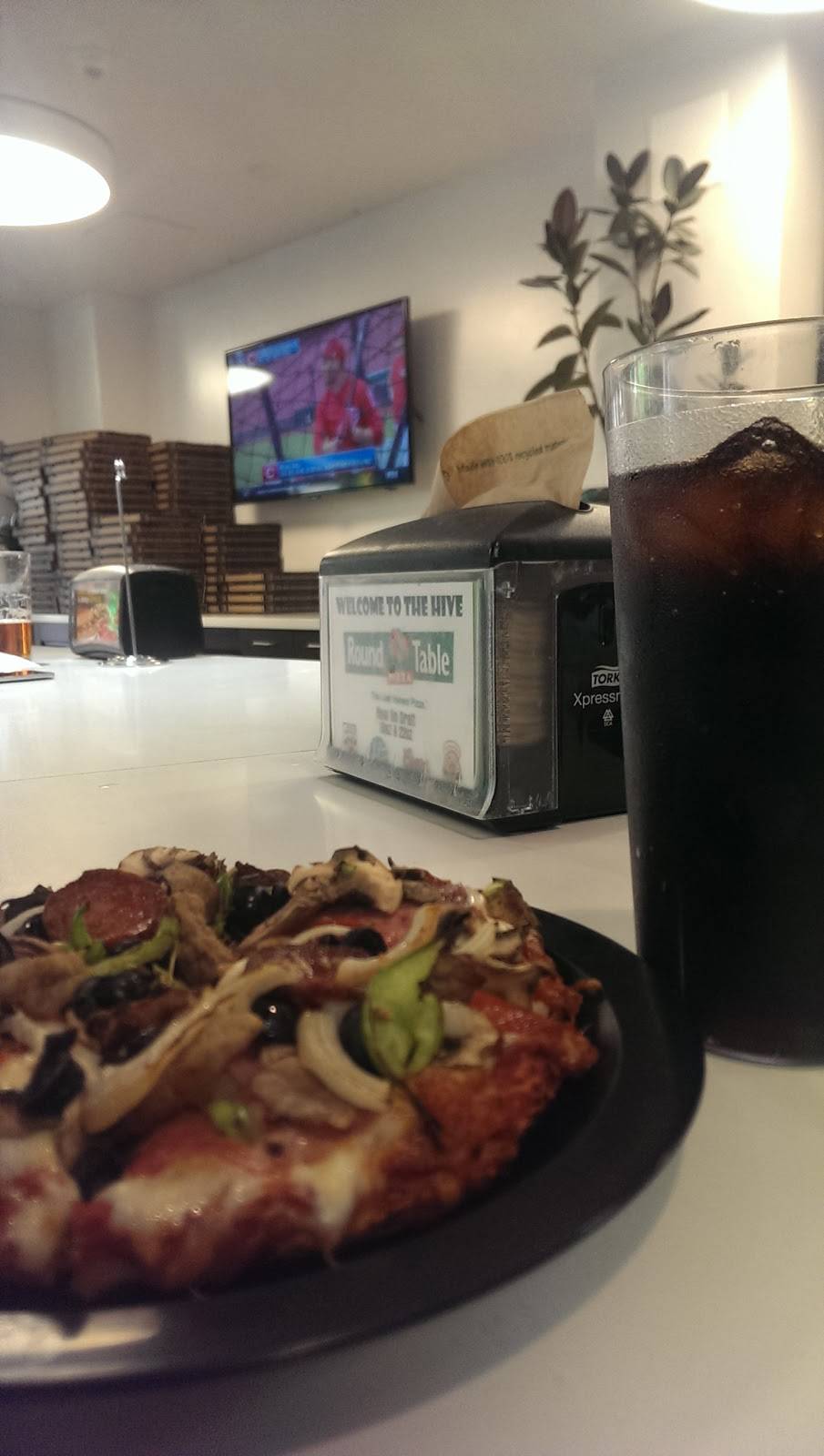 Round Table Pizza | meal delivery | Hornet Athletic Center, 6000 J St, Sacramento, CA 95819, USA | 9162782800 OR +1 916-278-2800