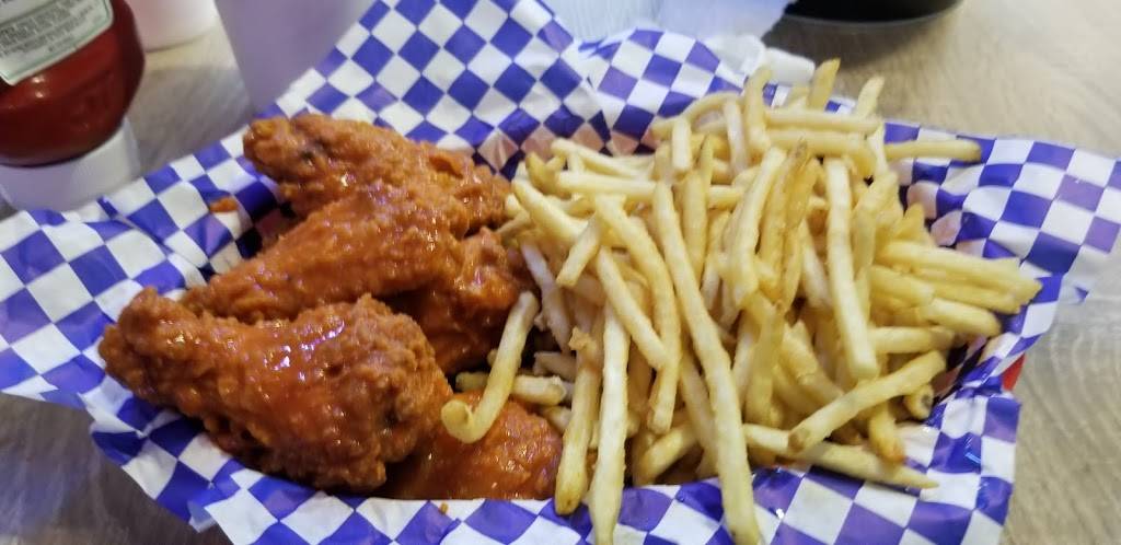 The Chicken Shack | restaurant | 1108 Fulton Mall, Fresno, CA 93721, USA | 5597249887 OR +1 559-724-9887