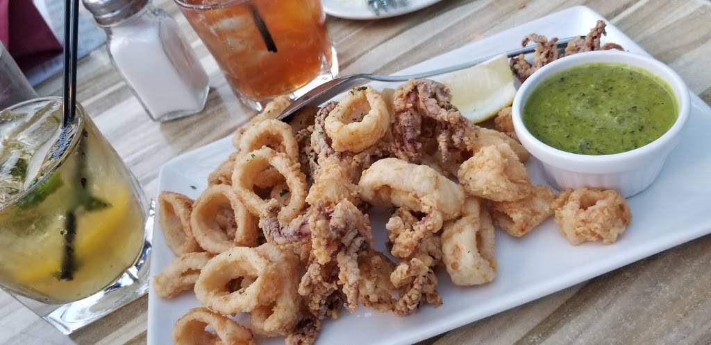 Zias Lago Vista | restaurant | 3819 N Ashland Ave, Chicago, IL 60613, USA | 7738830808 OR +1 773-883-0808