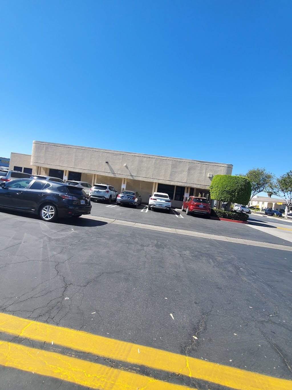 The Circle BBQ & dessert | restaurant | 9772 Garden Grove Blvd, Garden Grove, CA 92844, USA | 7148676131 OR +1 714-867-6131