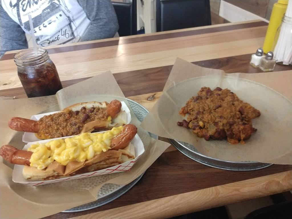 Chuck Wagon | restaurant | 201-B Ives Rd, Wallingford, CT 06492, USA | 2036784395 OR +1 203-678-4395