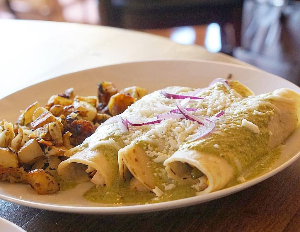 Casa Canela Restaurant | restaurant | 27647 Bouquet Canyon Rd, Santa Clarita, CA 91350, USA | 6615237282 OR +1 661-523-7282