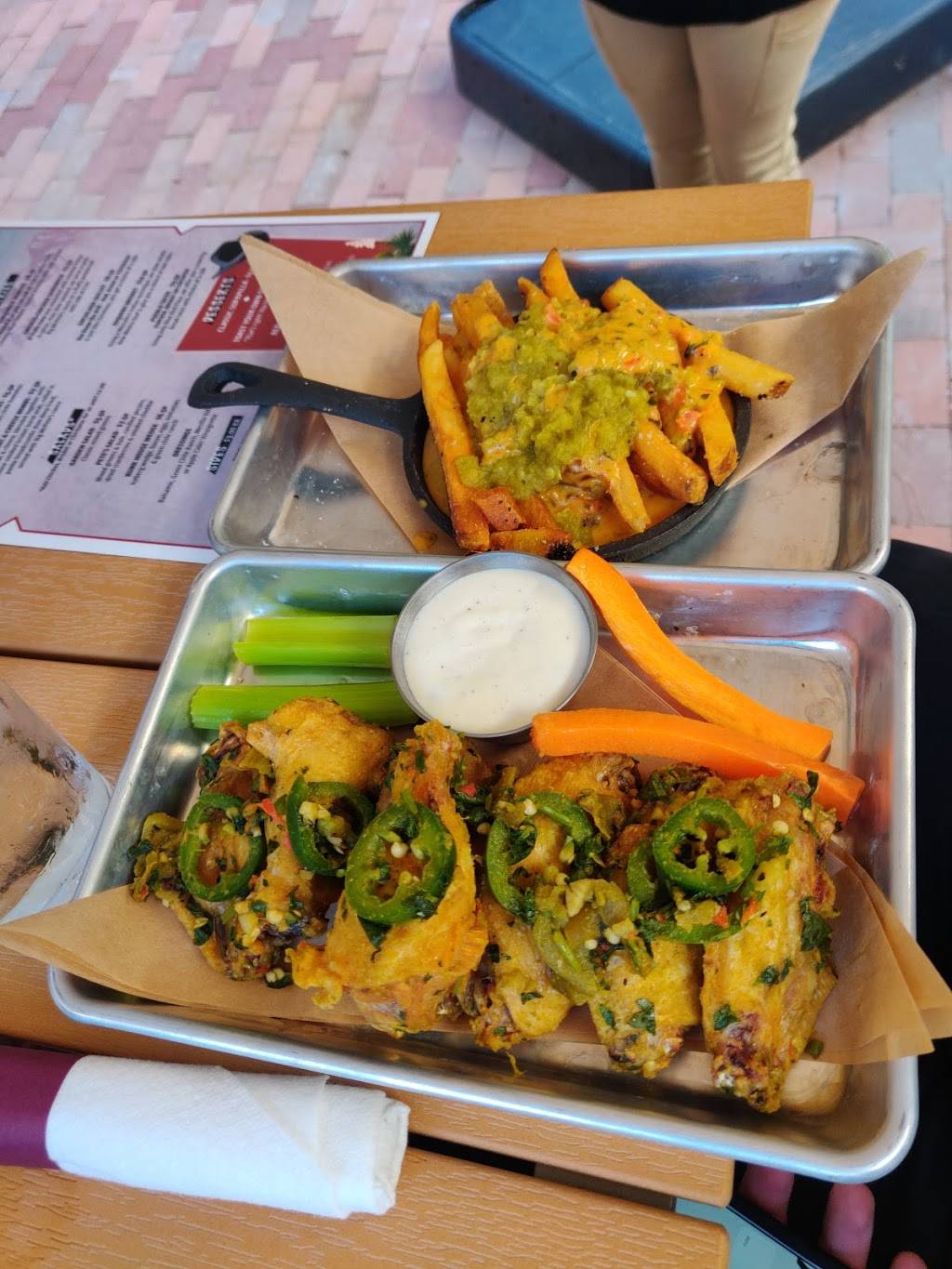 Petes Patio | restaurant | Atrium at 1600, International Mall, Las Cruces, NM 88003, USA | 5756464801 OR +1 575-646-4801