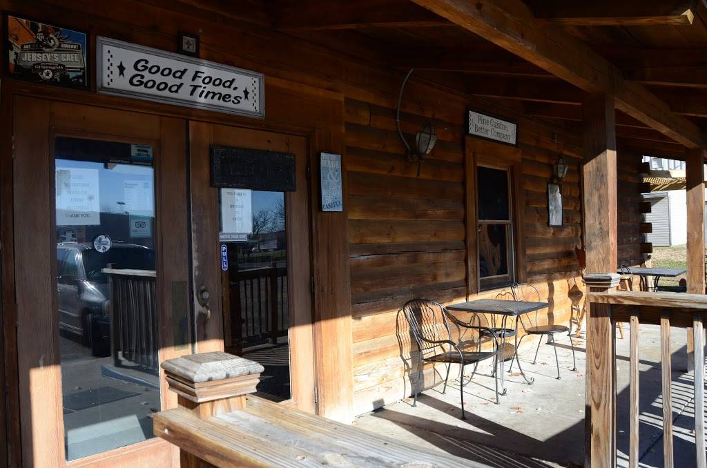 Jerseys Cafe | cafe | 1515 Lynch Ln, Clarksville, IN 47129, USA | 8122882100 OR +1 812-288-2100