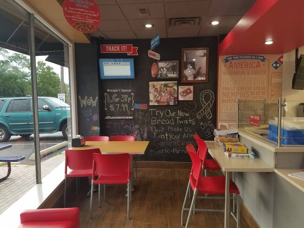 Dominos Pizza | meal delivery | 5531 Belmont Rd, Downers Grove, IL 60515, USA | 6305151700 OR +1 630-515-1700