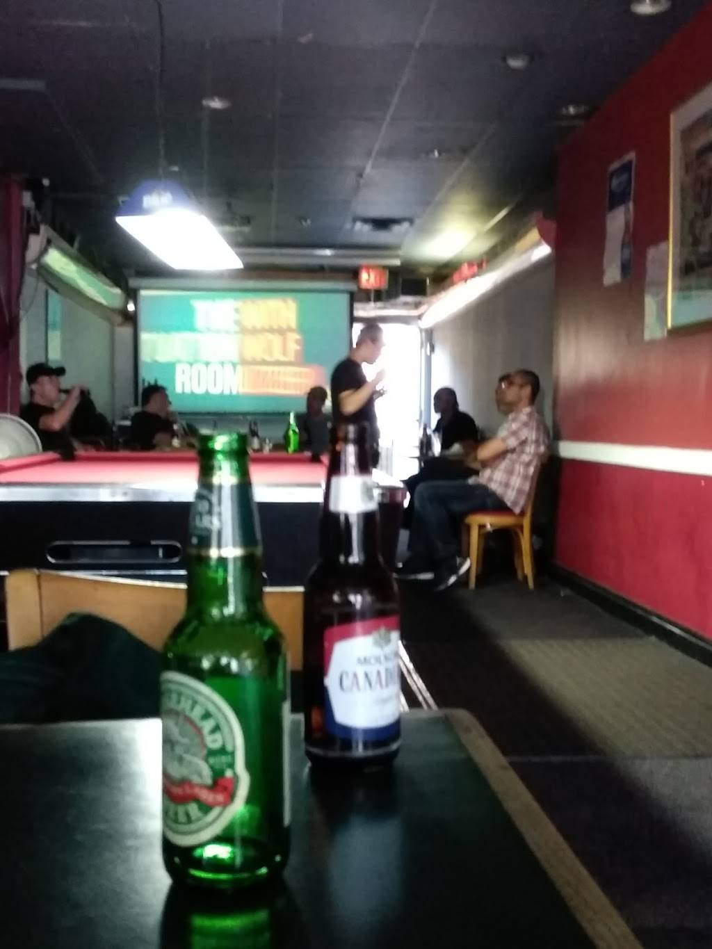 Mapleleaf Sports Bar & Grill | restaurant | 828 Danforth Ave, Toronto, ON M4J 1L6, Canada | 4164660521 OR +1 416-466-0521